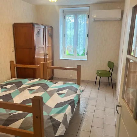 Maison De 100 M2 Comprenant 3 Chambres Avec Jardin Dun-sur-Grandry Extérieur photo