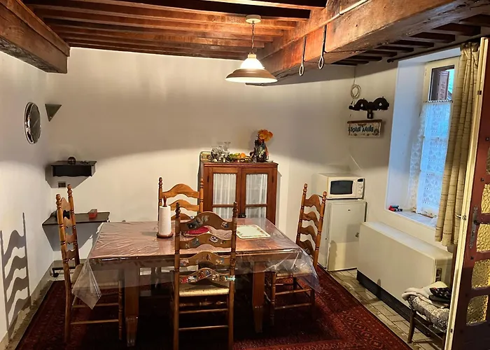 Maison De 100 M2 Comprenant 3 Chambres Avec Jardin